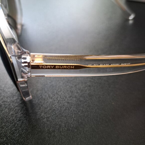 ๐ Tory Burch TY9046 Cat Eye Sunglasses | Gold Flash Mirror | Petite Fit ๐ - Picture 9 of 15